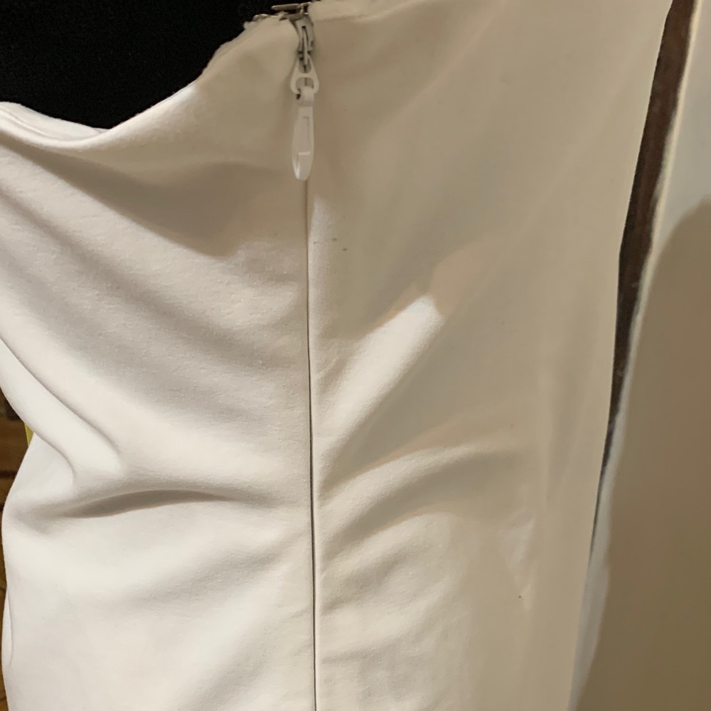 Aliava Chic One-Shoulder White Dress - Picture 8 of 8